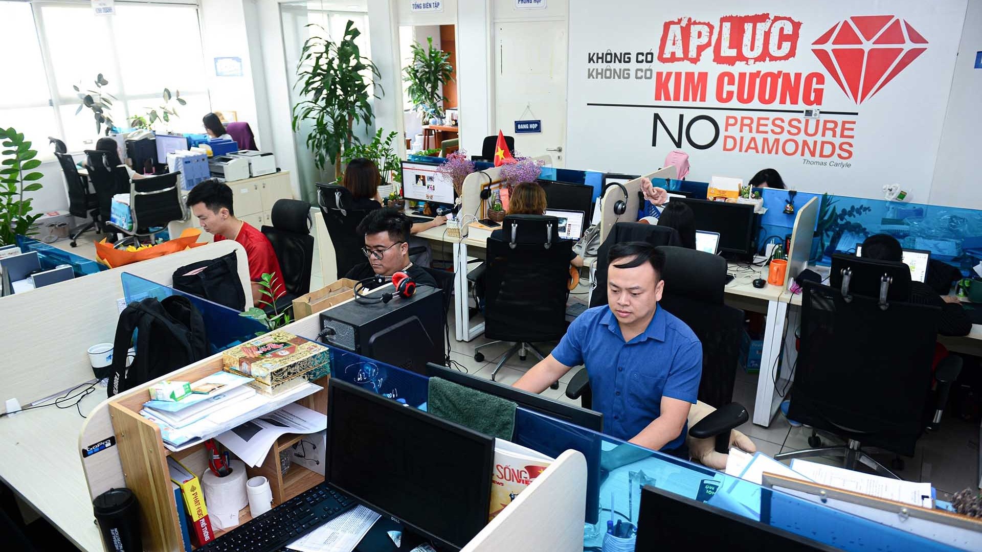 Ứng dụng AI trong quản trị tòa soạn số