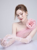 Gia đình mình vui bất thình lình: Diễn viên Lan Phương thực hiện bộ ảnh thời trang sang trọng và quyến rũ