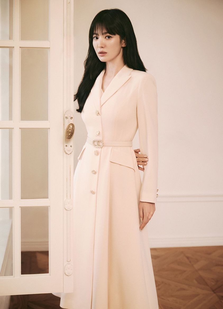 Song Hye Kyo trẻ đẹp tuổi 42, xứng đáng là biểu tượng nhan sắc của màn ảnh xứ sở Kim Chi