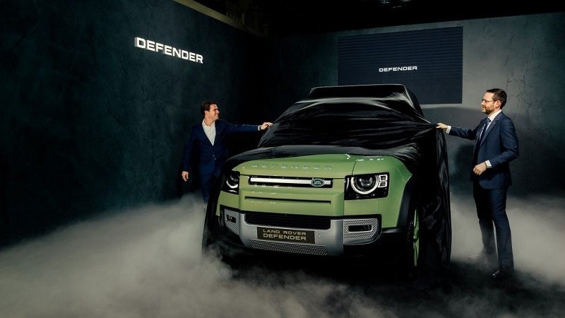 Cận cảnh Land Rover Defender phiên bản kỷ niệm 75 năm tại Việt Nam, có giá 6,98 tỷ đồng
