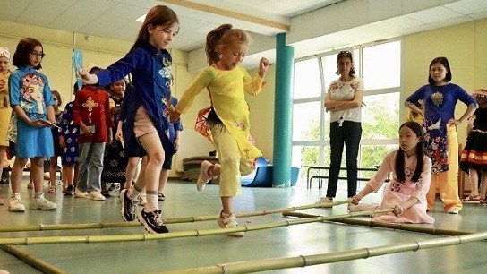 Văn hoá Việt Nam chạm tới trái tim công chúng Pháp