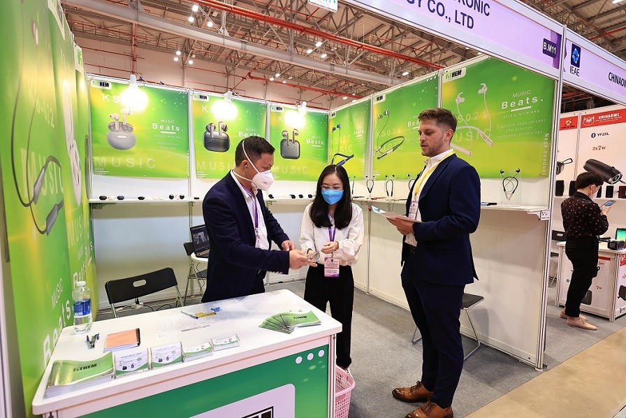 Thu hút lao động giá rẻ ở Trung Quốc Thu hút lao động giá rẻ ở Trung Quốc