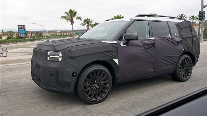 Hyundai Santa Fe 2023 tiếp tục lộ diện tại Ấn Độ