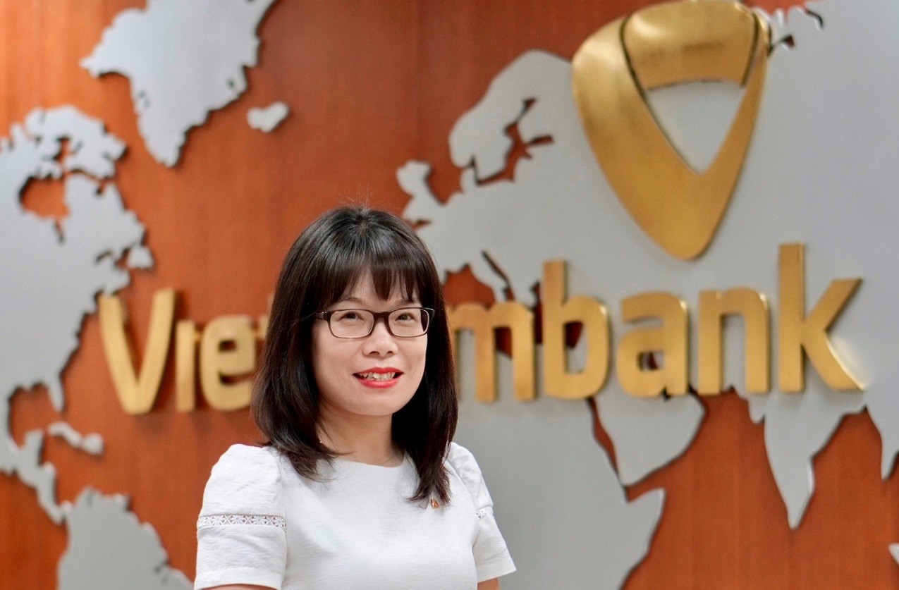 Đại diện Vietcombank làm rõ thông tin về điều chỉnh một số loại phí dịch vụ liên quan thẻ từ, từ ngày 1/7