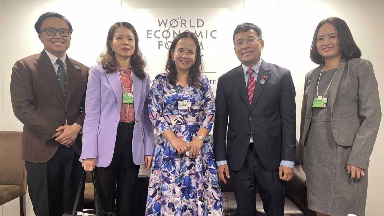 Thứ trưởng Thường trực Bộ Ngoại giao Nguyễn Minh Vũ  tiếp Phó Chủ tịch phát triển doanh nghiệp Tập đoàn dầu khí GSP Holdings