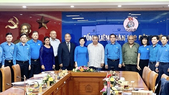 Thắt chặt tình đoàn kết giữa công đoàn và công nhân lao động Việt Nam-Cuba