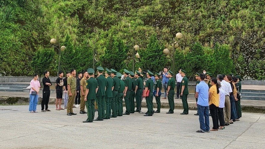 Khuyến cáo nạn lừa đảo lao động 'việc nhẹ lương cao' tại Lào