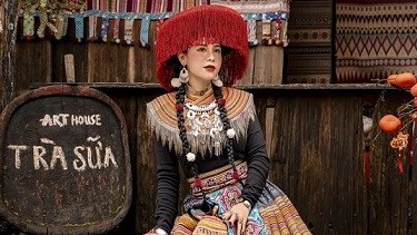 Doanh nhân Lan Phương khoe vẻ đẹp không tuổi ở Sapa