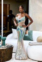 Dự sự kiện, ngôi sao truyền hình thực tế Mỹ đặt đầm riêng do Đỗ Long thiết kế