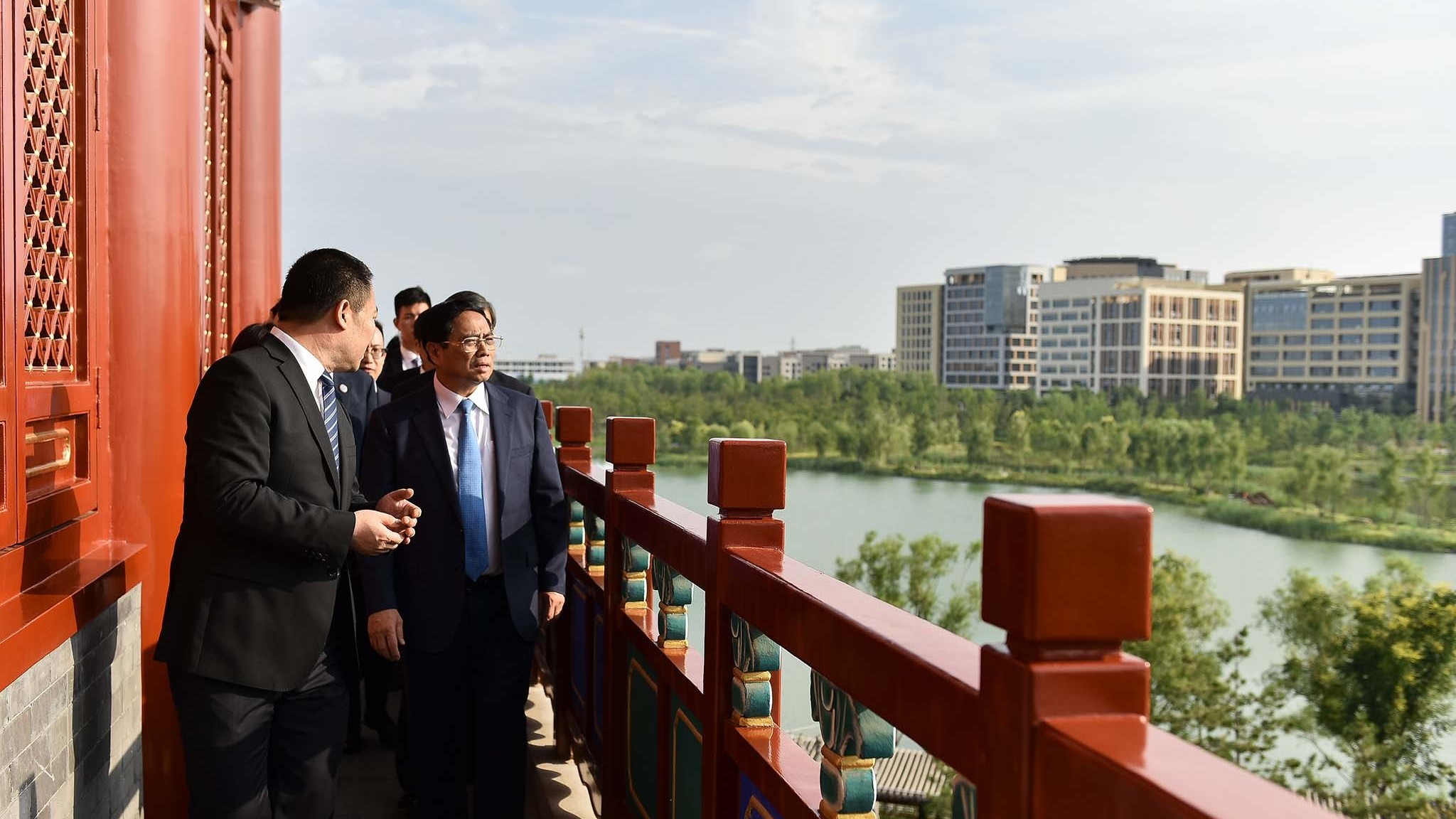 Thủ tướng Phạm Minh Chính thăm Khu mới Hùng An-'thành phố trong mơ' của Trung Quốc