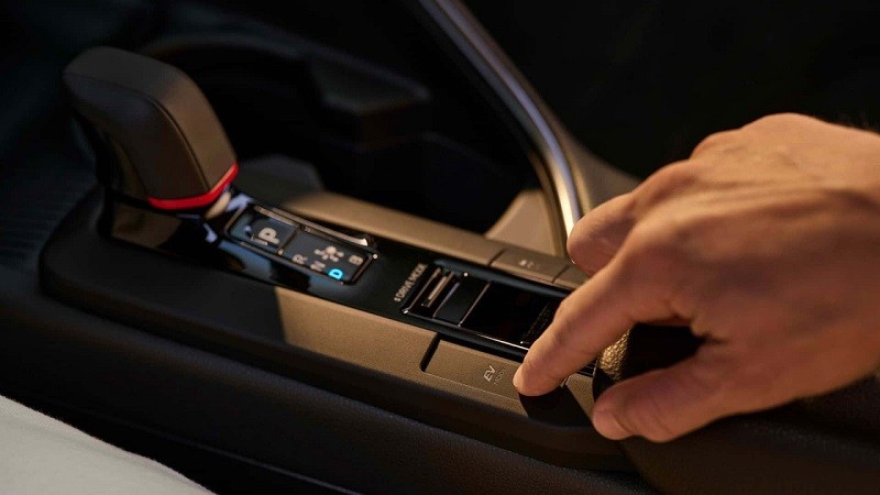 Cận cảnh Toyota C-HR thế hệ mới ra mắt thị trường châu Âu Cận cảnh Toyota C-HR thế hệ mới ra mắt thị trường châu Âu