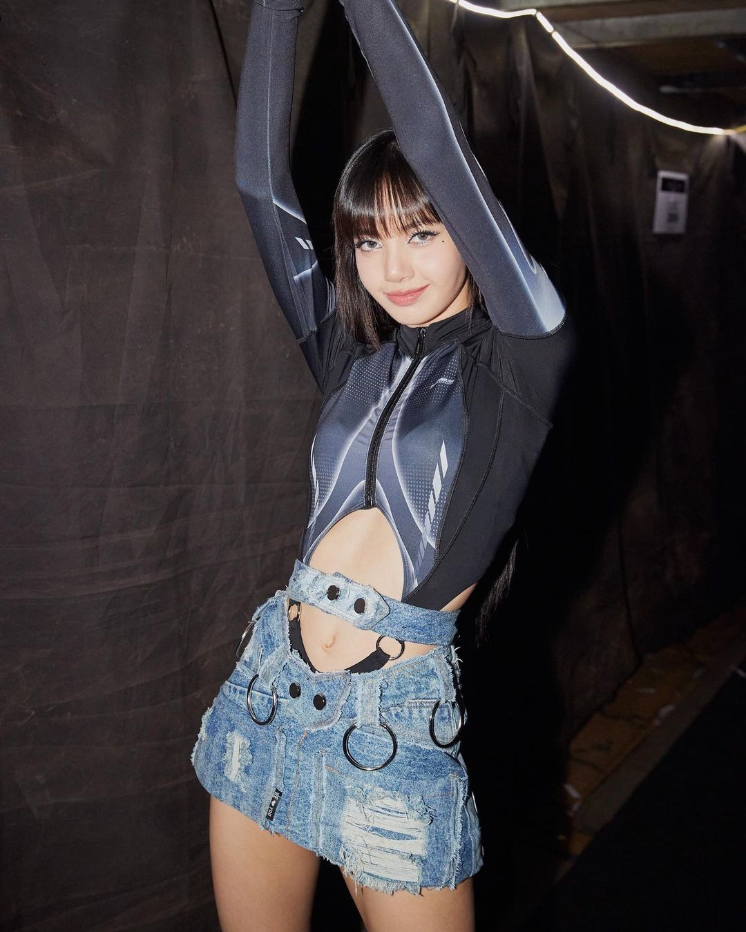 Lisa (BlackPink) đẹp thế nào? Lisa (BlackPink) đẹp thế nào?