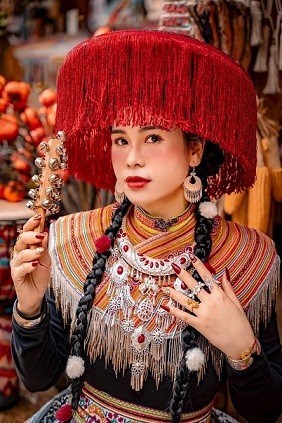 Doanh nhân Lan Phương khoe vẻ đẹp không tuổi ở Sapa