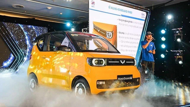 Cập nhật bảng giá lăn bánh Wuling HongGuang Mini EV vừa ra mắt