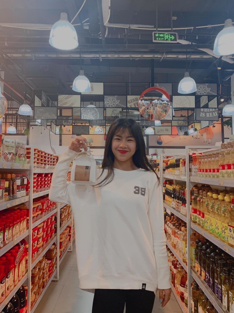 Vẻ đẹp đời thường của cầu thủ Thanh Nhã