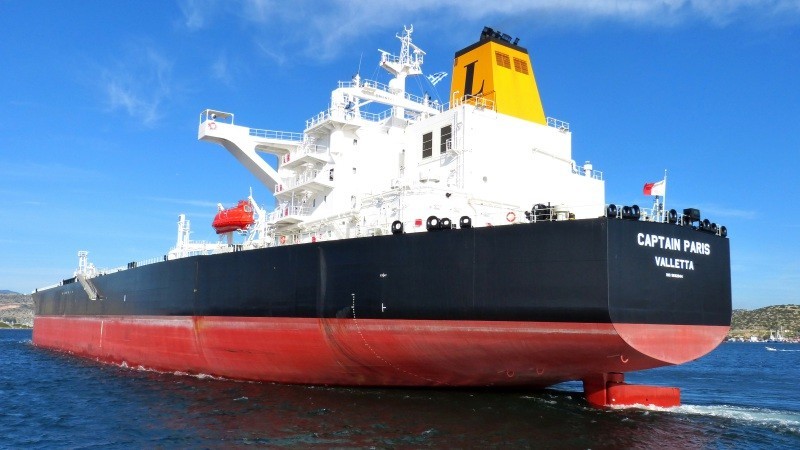 Muôn nẻo dầu Nga - dầu diesel đã đi đường vòng, né các lệnh trừng phạt của phương Tây như thế nào?