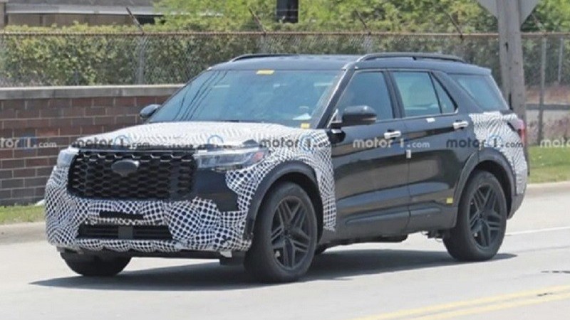 Lộ diện hình ảnh Ford Explorer 2024 trên đường chạy thử
