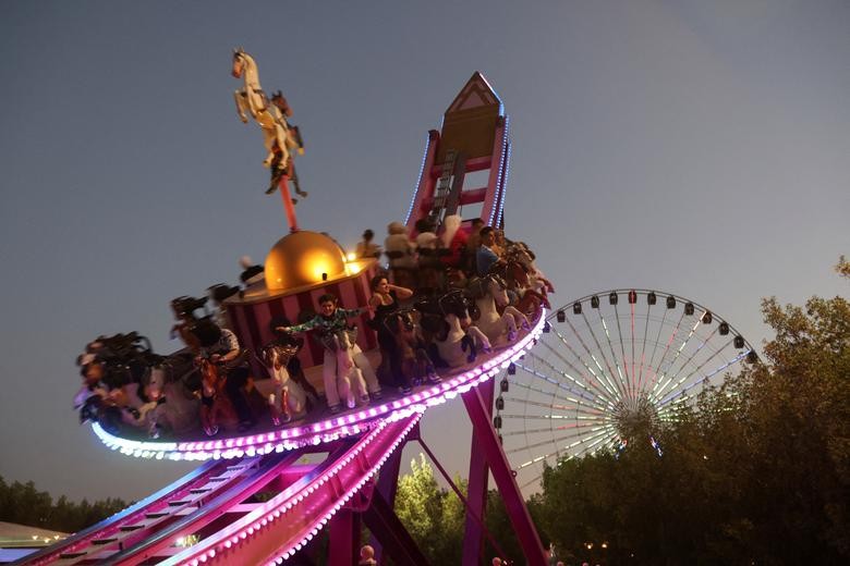 Ảnh ấn tượng (26/6 2/7): Tổng thống Nga Putin cảm ơn vì ngăn ‘cuộc nội chiến’, Ukraine bắn pháo phản lực huyền thoại thời Liên Xô, cháy rừng ở Canada