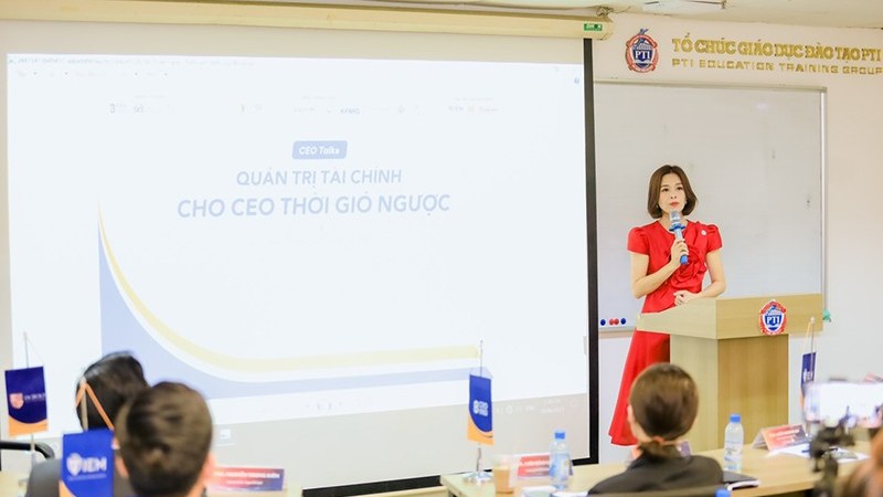 Hội thảo chia sẻ kinh nghiệm quản trị tài chính trong thời kỳ 'gió ngược'