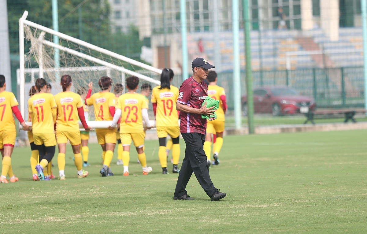 HLV Mai Đức Chung