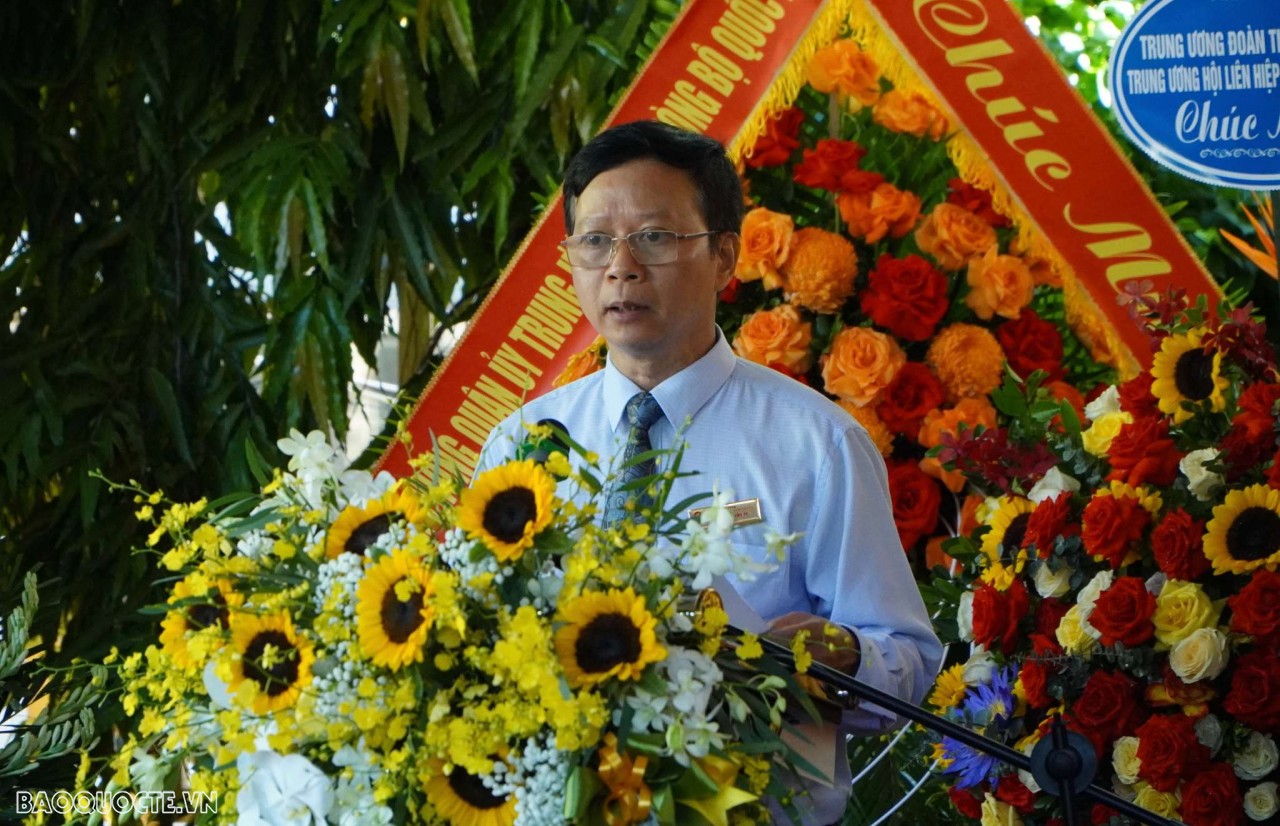 Đại tá Phạm Văn Phi - Giám đốc Bảo tàng Đại tướng Nguyễn Chí Thanh phát biểu tại sự kiện. Đại tá Phạm Văn Phi - Giám đốc Bảo tàng Đại tướng Nguyễn Chí Thanh phát biểu tại sự kiện.