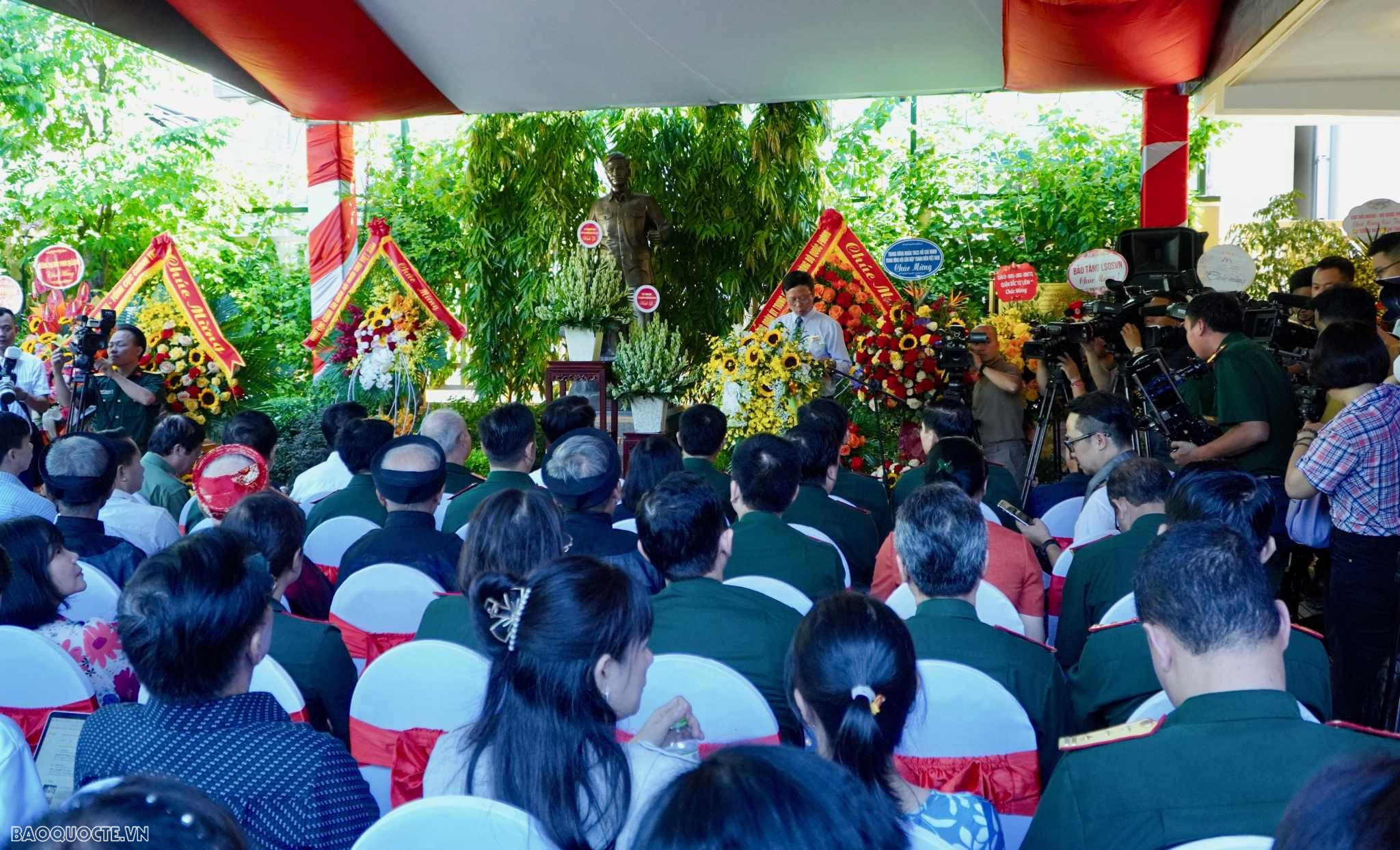 Toàn cảnh tại sự kiện Toàn cảnh tại sự kiện