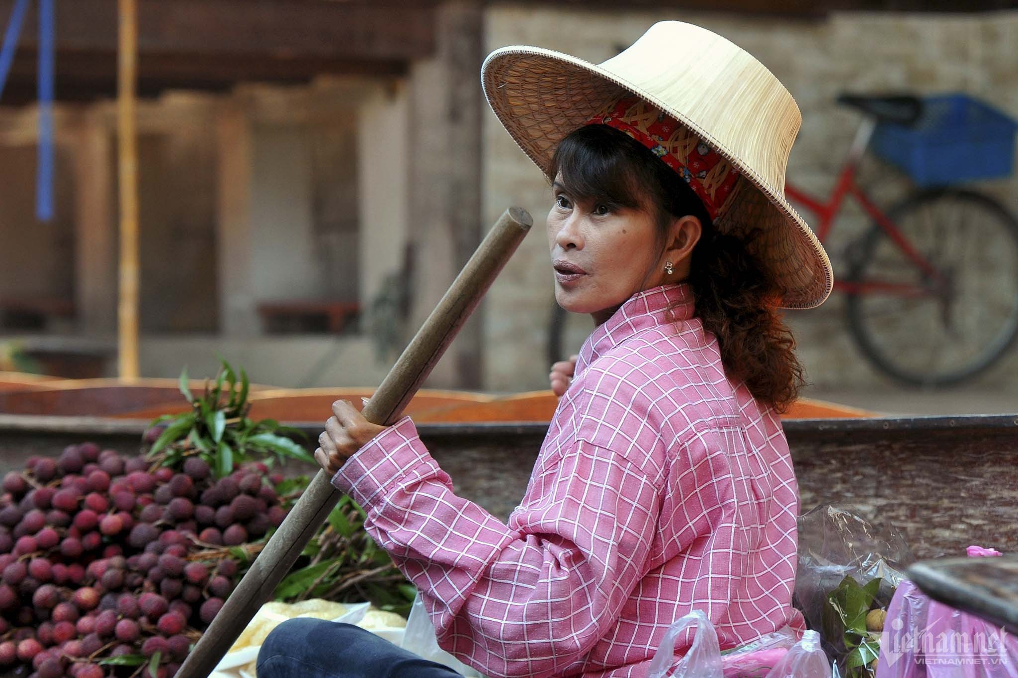 Khám phá chợ nổi lâu đời nhất Thái Lan