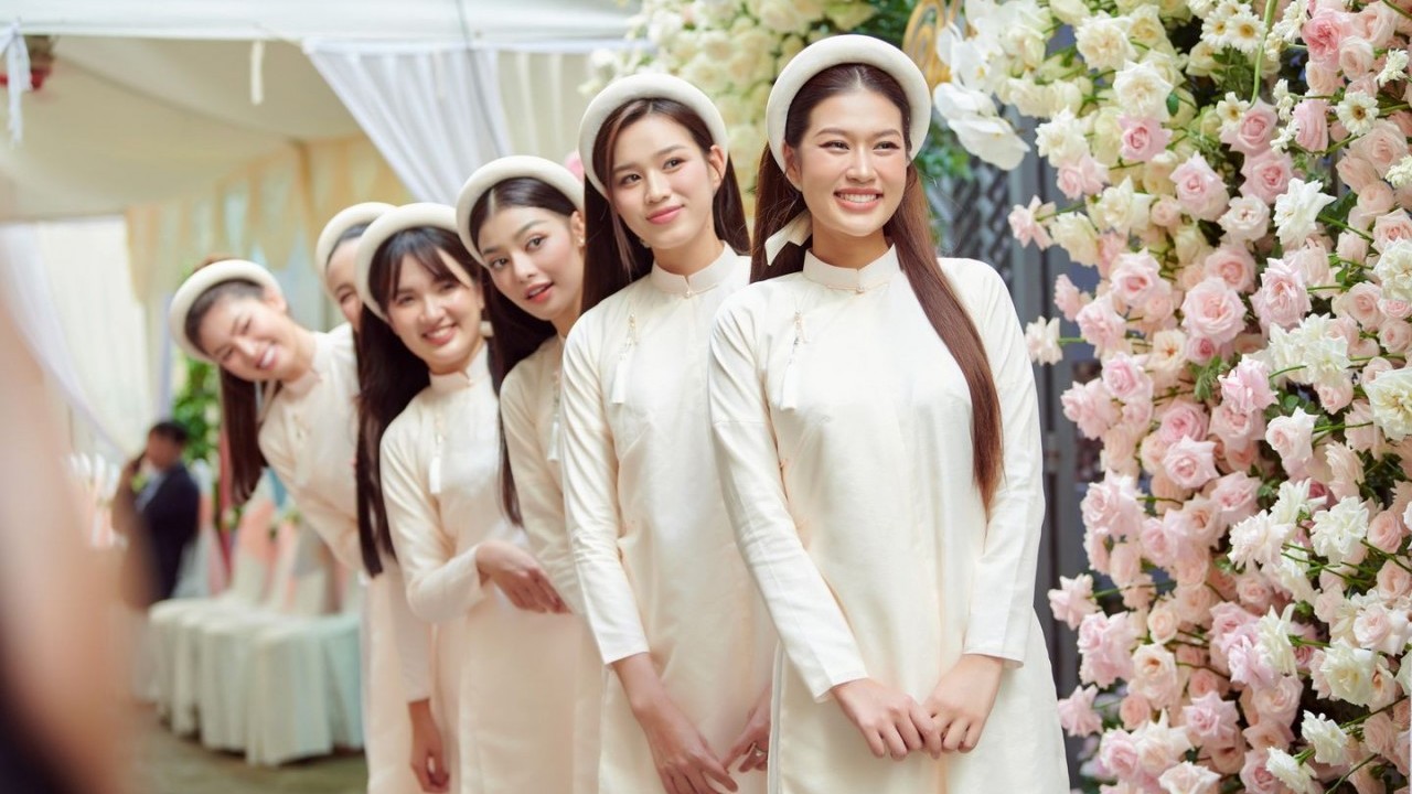 Dàn mỹ nhân xinh đẹp, rạng rỡ tại lễ ăn hỏi của Á hậu Phương Anh