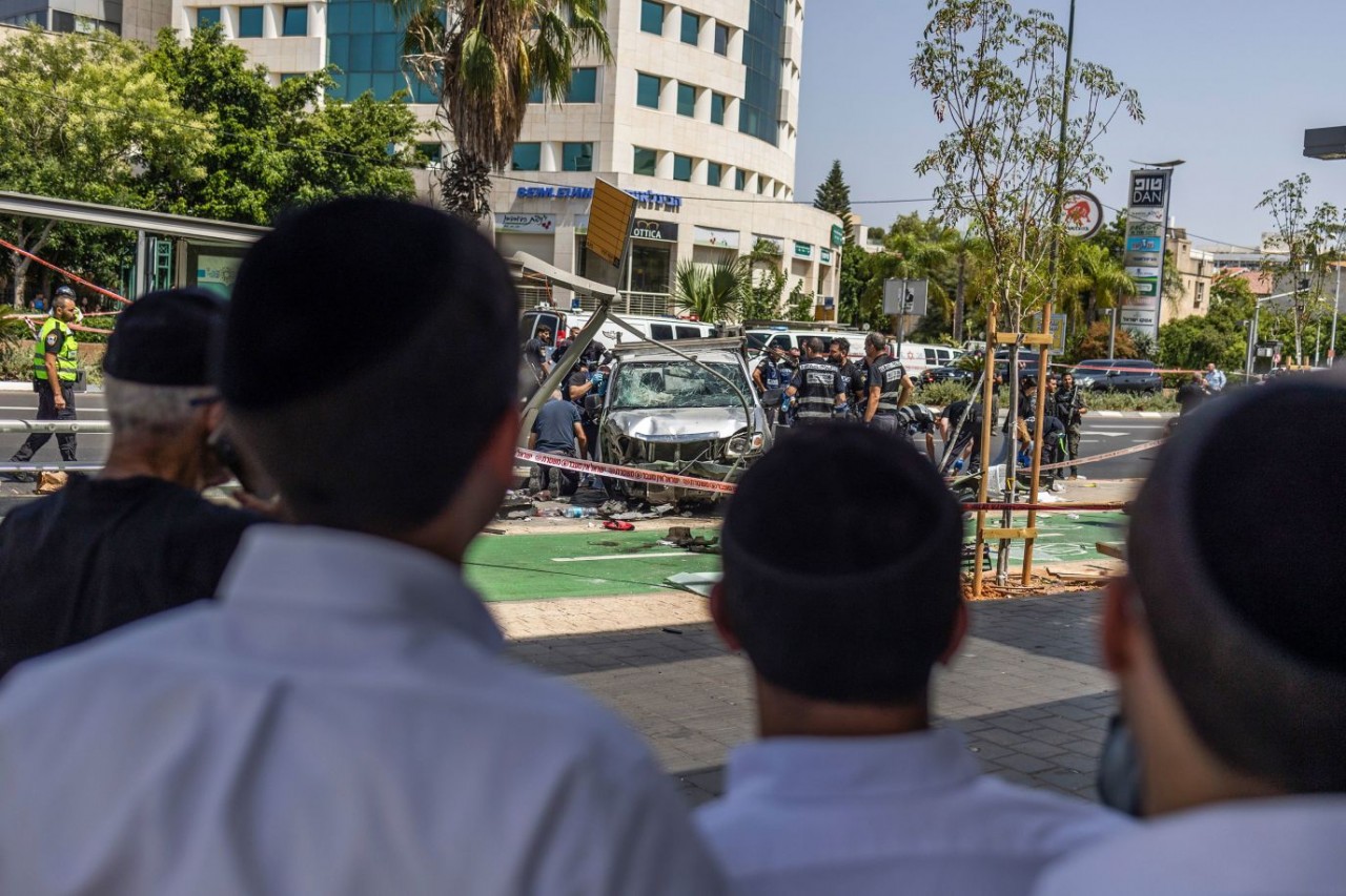 Ảnh ấn tượng (3-9/7): Bất ngờ về nơi trùm Wagner đang lưu trú, pháo tự hành hiếm nhất của Ukraine khai hỏa, ông Biden ‘ngầu’ với kính râm