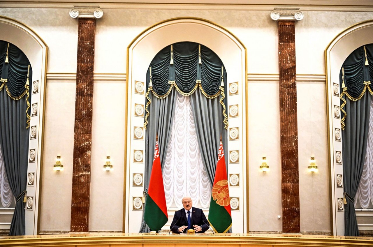 Ảnh ấn tượng (3-9/7): Bất ngờ về nơi trùm Wagner đang lưu trú, pháo tự hành hiếm nhất của Ukraine khai hỏa, ông Biden ‘ngầu’ với kính râm