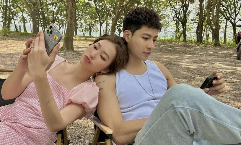 Gia đình vui bất thình lình: