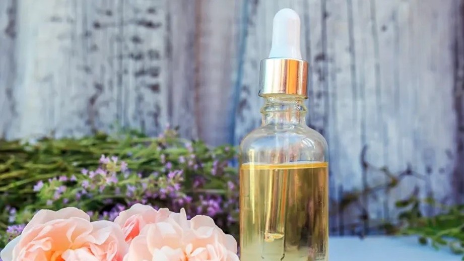 Sáu loại tinh dầu có tác dụng hỗ trợ làm dịu cảm xúc