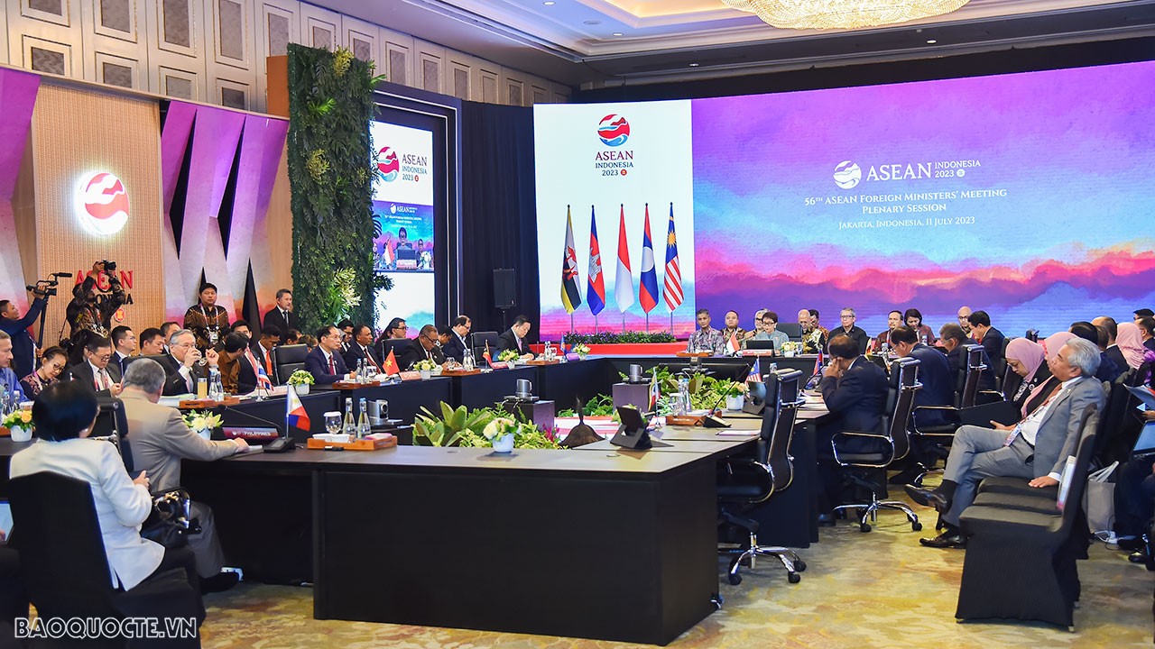 Hoạt động của Bộ trưởng Ngoại giao Bùi Thanh Sơn trong ngày đầu tiên dự AMM-56 Hoạt động của Bộ trưởng Ngoại giao Bùi Thanh Sơn trong ngày đầu tiên dự AMM-56