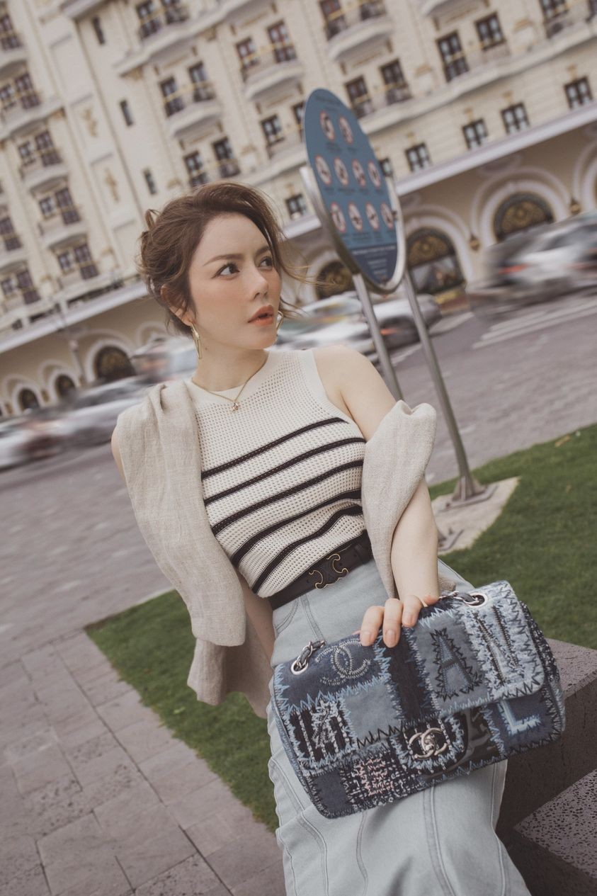 Lý Nhã Kỳ diện cây hàng hiệu sang chảnh xuống phố Lý Nhã Kỳ diện cây hàng hiệu sang chảnh xuống phố