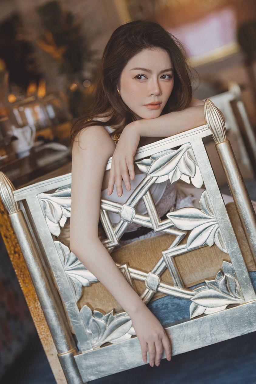 Lý Nhã Kỳ khoe nhan sắc không tuổi Lý Nhã Kỳ khoe nhan sắc không tuổi