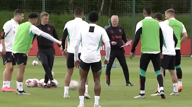 Man Utd công bố danh sách 26 cầu thủ thi đấu giao hữu với Leeds United, vắng mặt nhiều ngôi sao