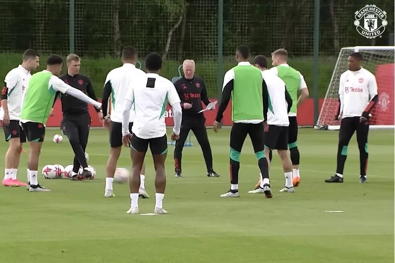 Man Utd công bố danh sách 26 cầu thủ tham gia thi đấu giao hữu với Leeds United