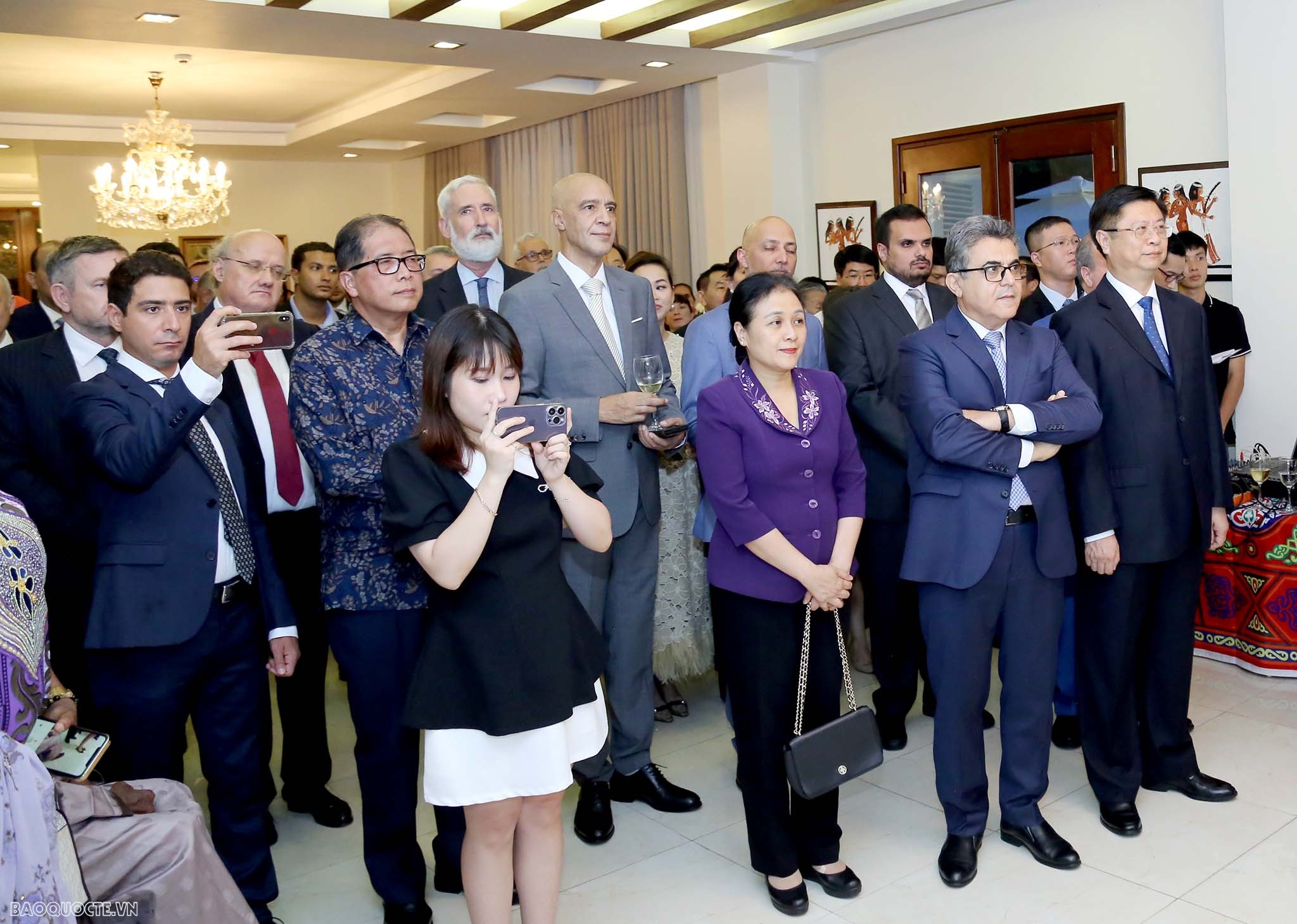 Việt Nam - Ai Cập được xây dựng trên nền móng vững chắc Ai Cập - Việt Nam: Tiếp tục hợp tác vì sự phát triển, vì sự thịnh vượng của người dân