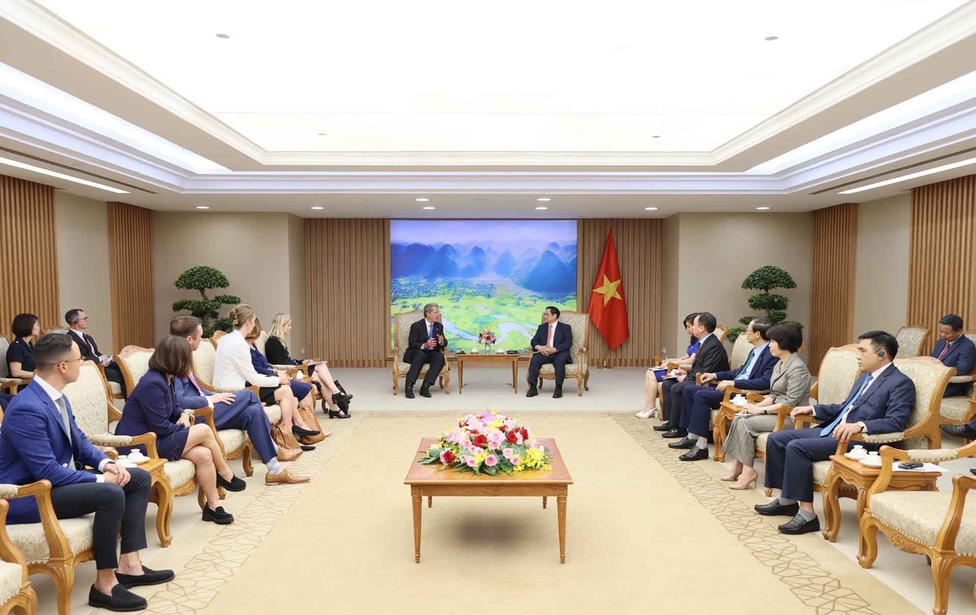 Thủ tướng Phạm Minh Chính tiếp Thống đốc bang Nebraska (Hoa Kỳ) Jim Pillen. (Nguồn: TTXVN)