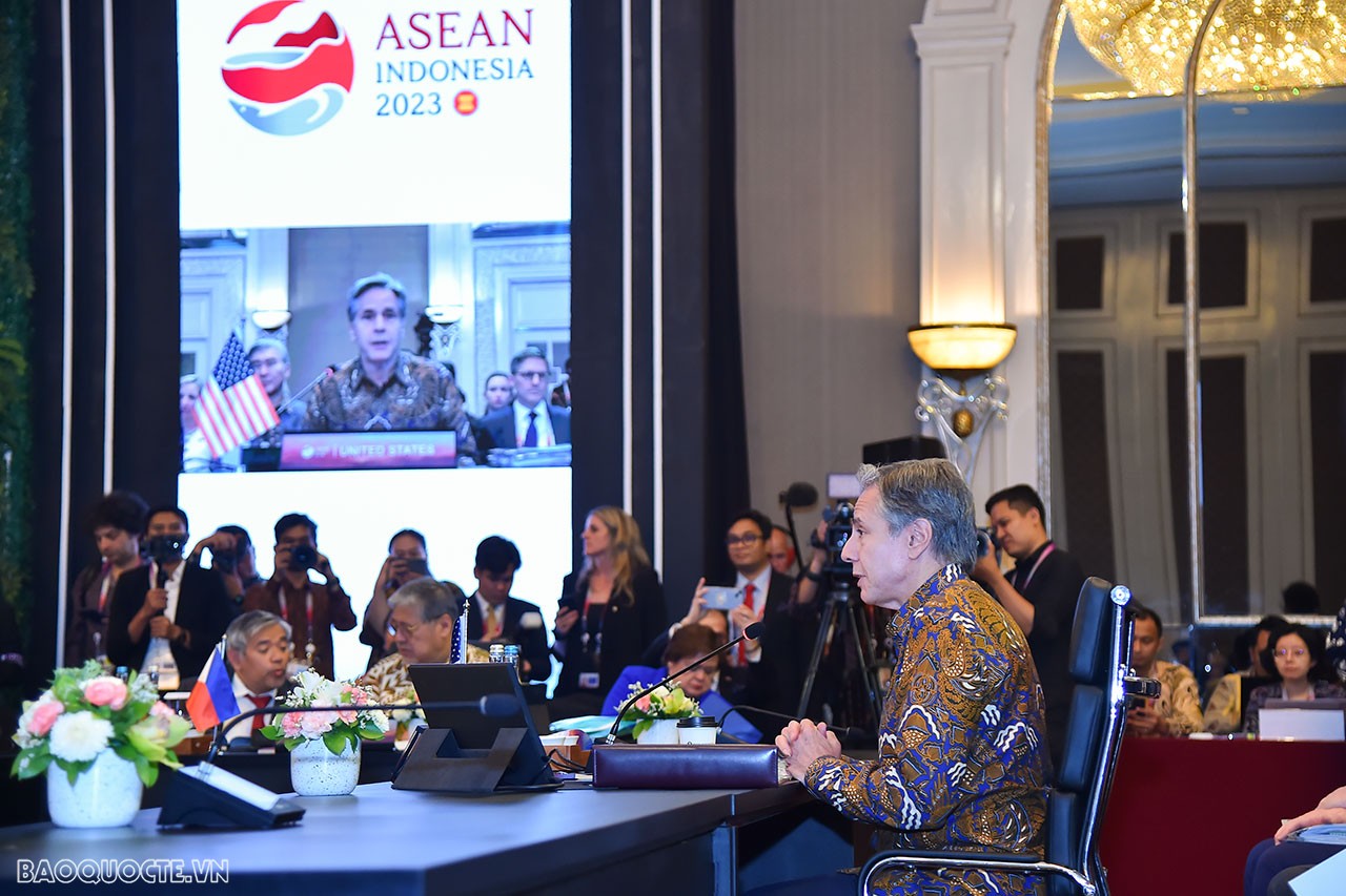 AMM-56: Nỗ lực đối thoại chân thành, tham vấn tin cậy, hợp tác thiết thực vì hòa bình, an ninh và phát triển thịnh vượng bền vững AMM-56: Nỗ lực đối thoại chân thành, tham vấn tin cậy, hợp tác thiết thực vì hòa bình, an ninh và phát triển thịnh vượng bền vững