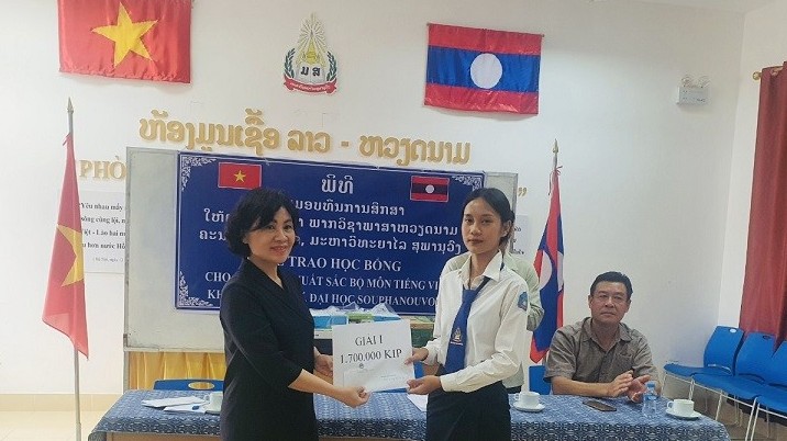 Hỗ trợ công tác giảng dạy tiếng Việt tại Đại học Souphanouvong, Lào