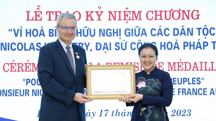 Đóng góp ấn tượng của Đại sứ Pháp trong quan hệ hữu nghị và giao lưu nhân dân
