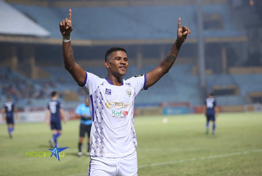 Dù vậy, chung cuộc, CLB Bình Định vẫn phải nhận thất bại 2-4. Góp công lớn vào chiến thắng của CLH Bà Nội là tiền đạo người Brazil Herlison Caion với cú hattrick. 