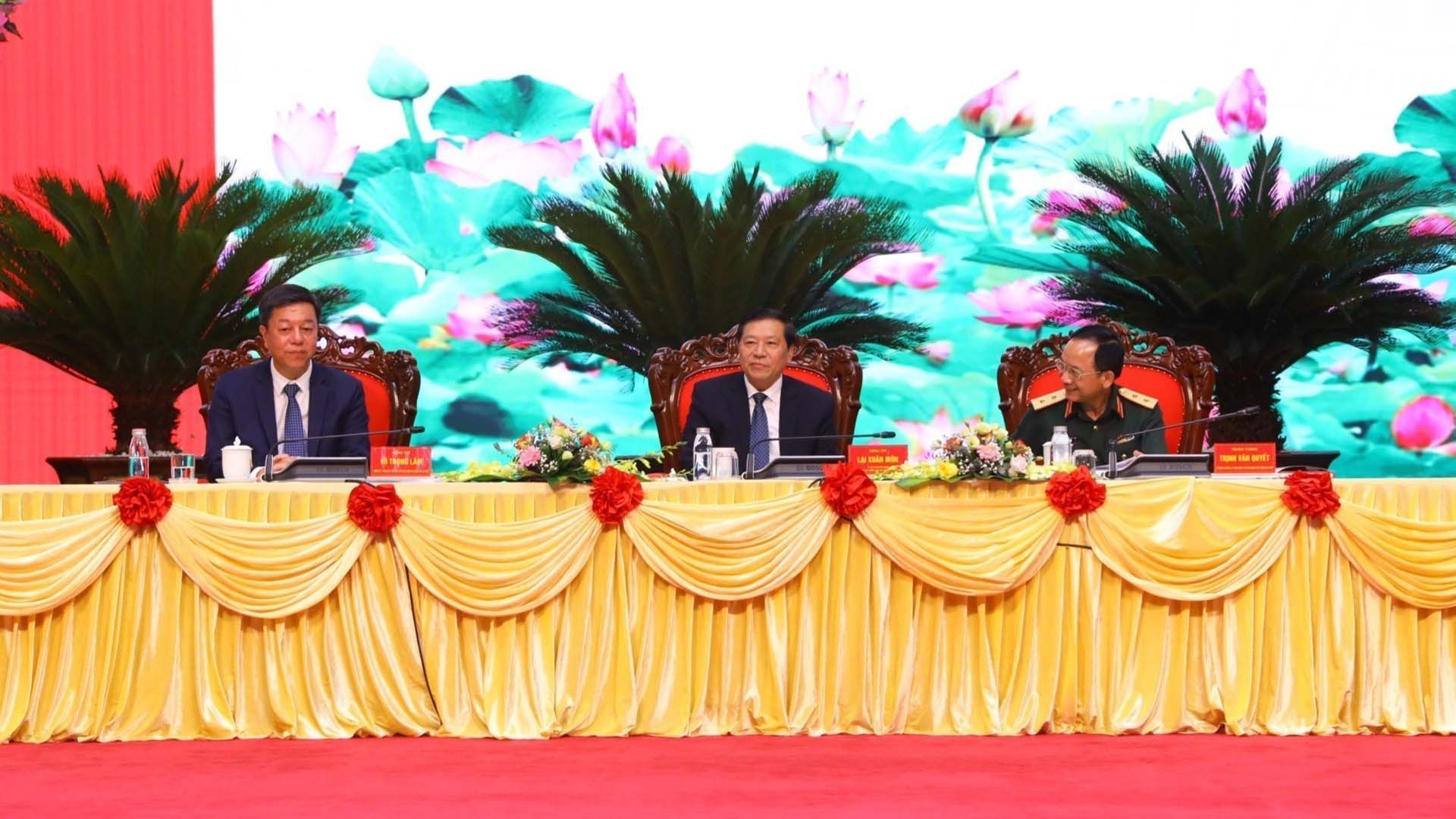 Các đại biểu chủ trì buổi lễ. (Nguồn: TTXVN)