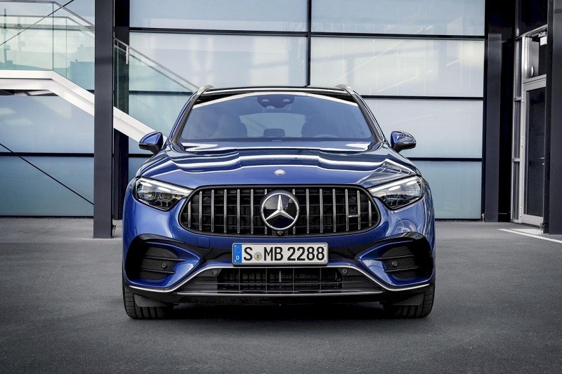 Cận cảnh bộ đôi xe hiệu năng cao Mercedes-AMG GLC 43 và GLC 63 vừa ra mắt Cận cảnh bộ đôi xe hiệu năng cao Mercedes-AMG GLC 43 và GLC 63 vừa ra mắt