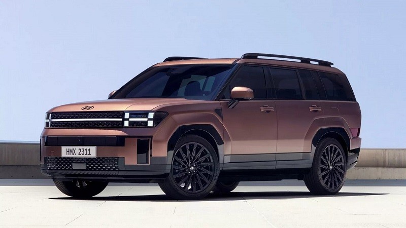 Hyundai Santa Fe 2024 sở hữu ngoại hình hoàn toàn mới. Hyundai Santa Fe 2024 sở hữu ngoại hình hoàn toàn mới.