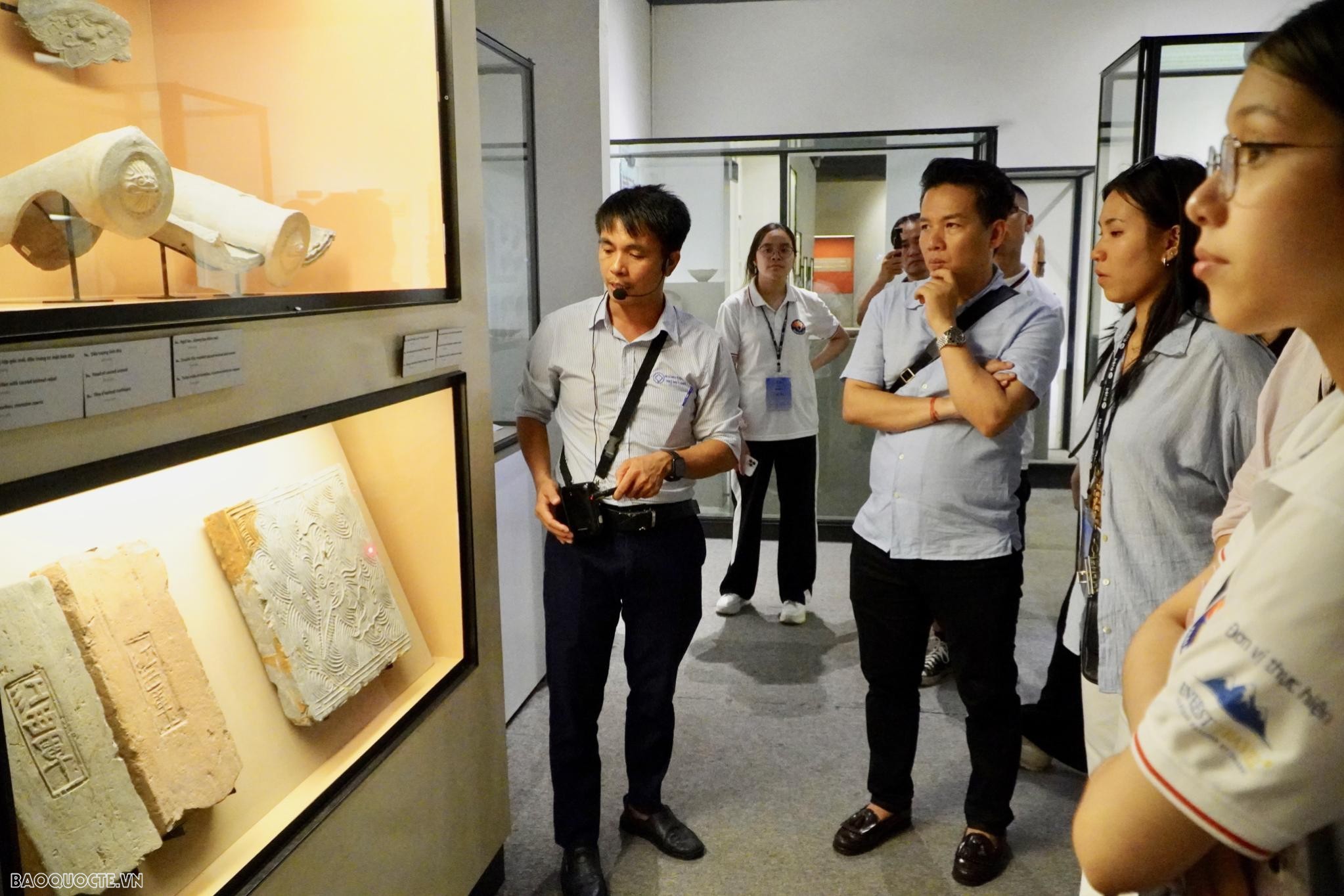 Hoàng thành Thăng Long - Điểm dừng chân thứ ba của 120 kiều bảo trẻ trong hành trình xuyên Việt