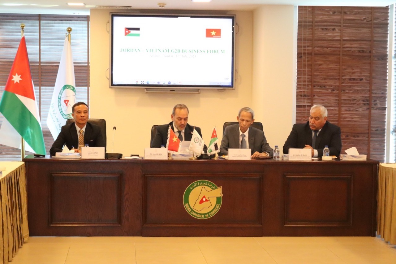 Đại sứ Việt Nam tại Saudi Arabia Đặng Xuân Dũng công tác tại Jordan