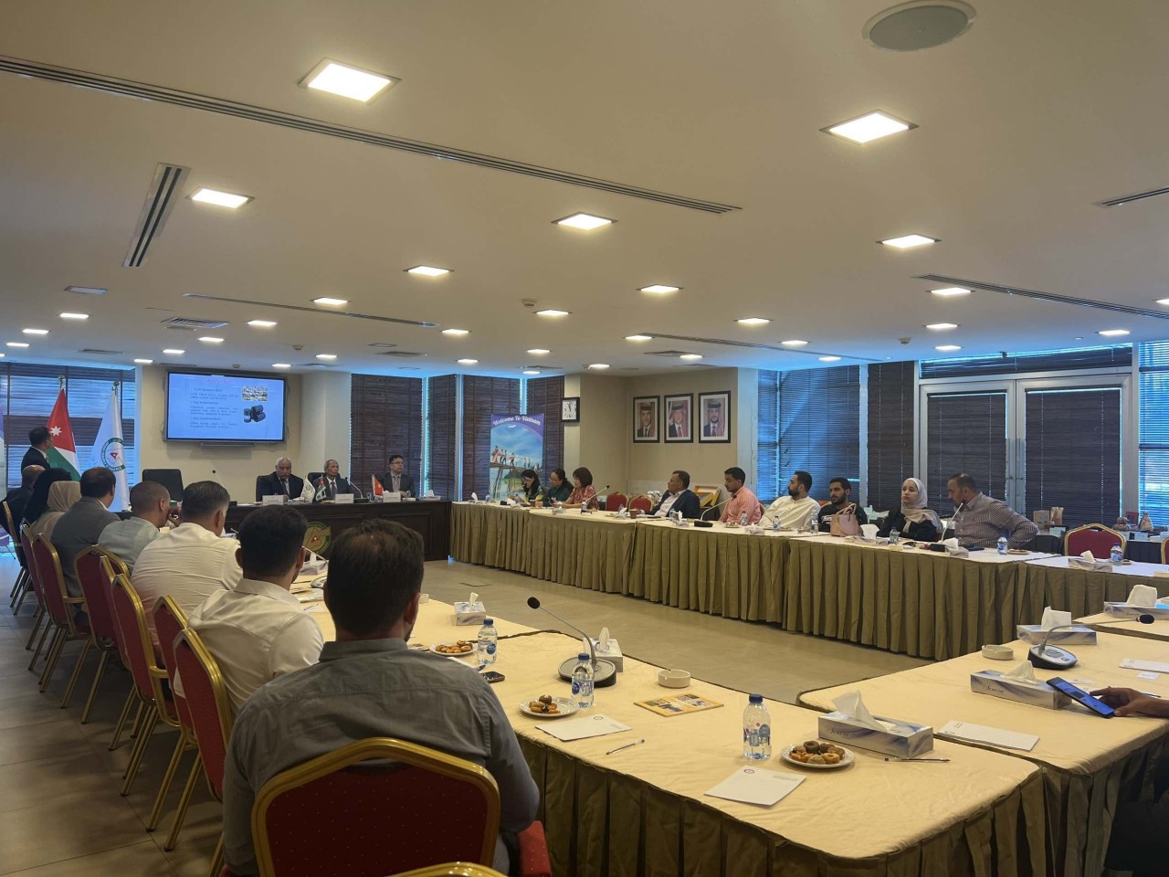 Đại sứ Việt Nam tại Saudi Arabia Đặng Xuân Dũng công tác tại Jordan