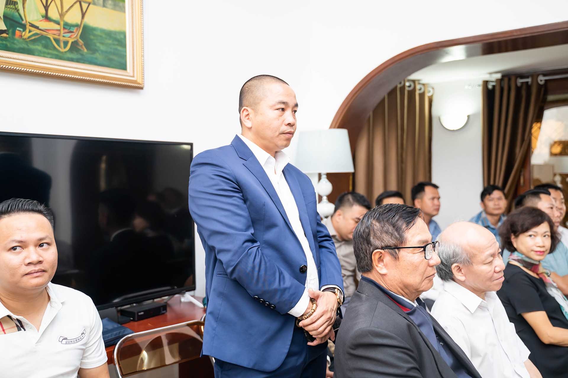 Việt Nam luôn coi trọng thúc đẩy quan hệ hợp tác hữu nghị truyền thống với Angola Việt Nam luôn coi trọng thúc đẩy quan hệ hợp tác hữu nghị truyền thống với Angola